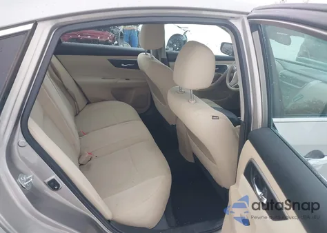 2015 Nissan Altima 2.5 S z USA, uszkodzony, nr VIN 1N4AL3AP1FC114868